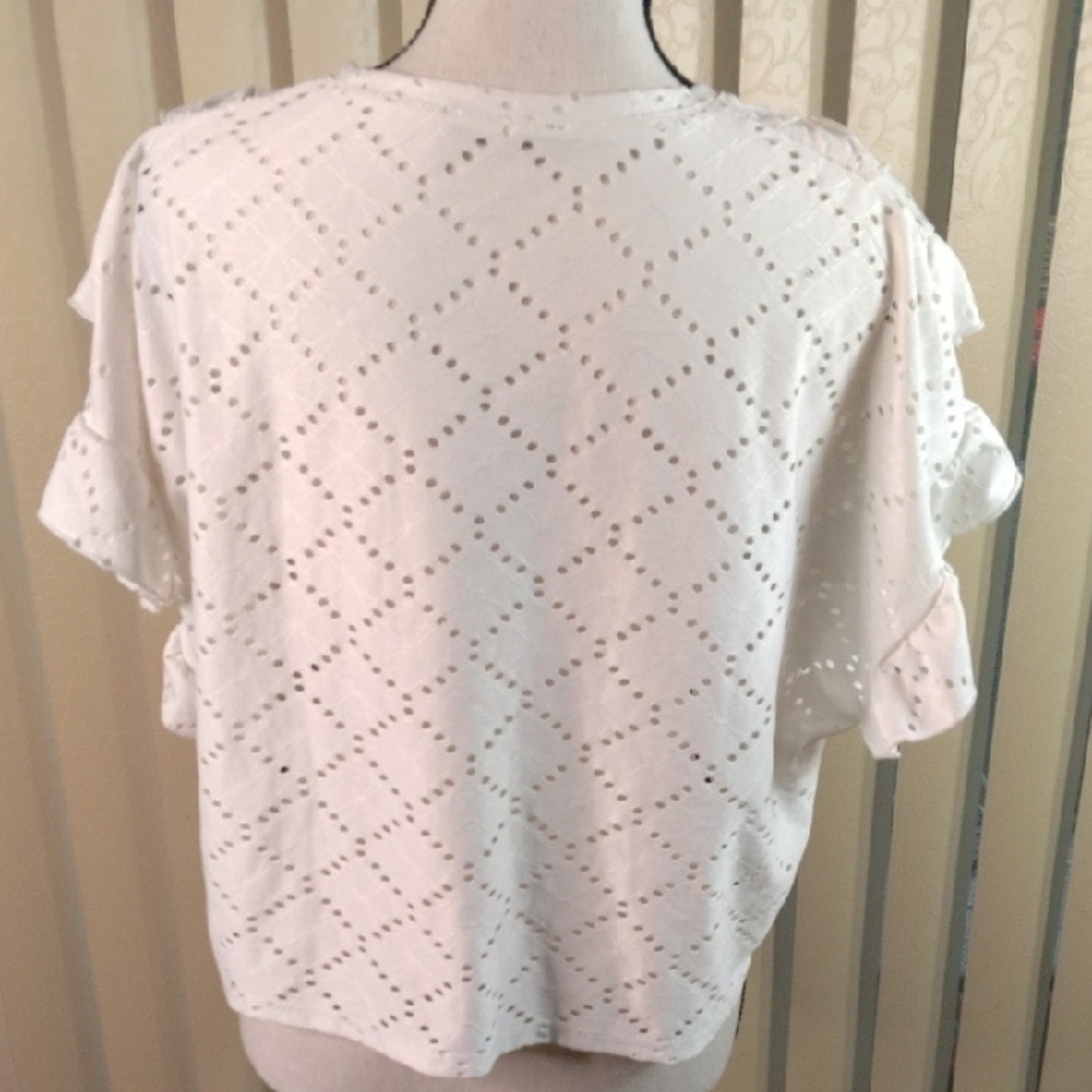 Zara , White Ruffled Eyelet Top - Picture 2 of 4
